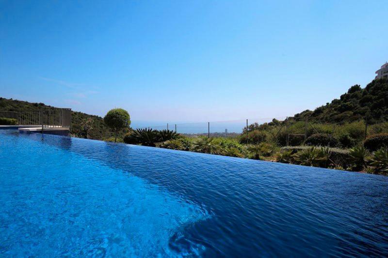 Luxury Spa Resort Marbella 2 Bedroom Sauna Gym Pools Jacuzzi Exterior foto